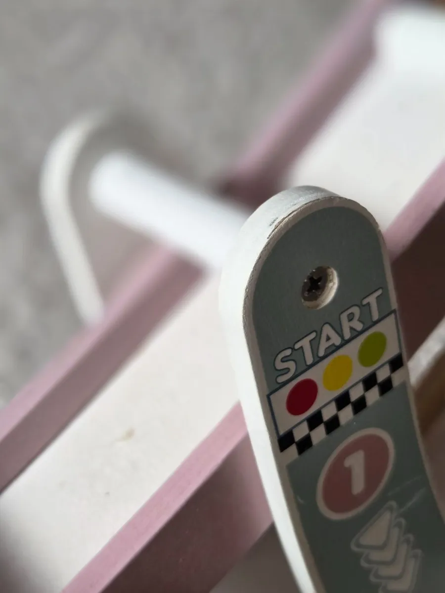 Car racing ramp with mini cars toy - Image 3