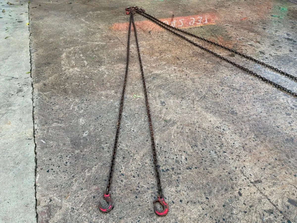 10ft x 8mm Lifting chains / 4 leg brothers.......1 - Image 2