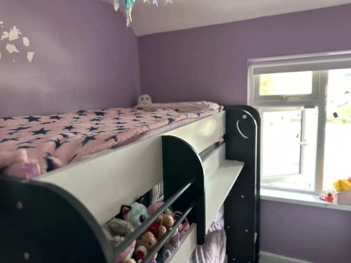 Bunk Beds - Image 2