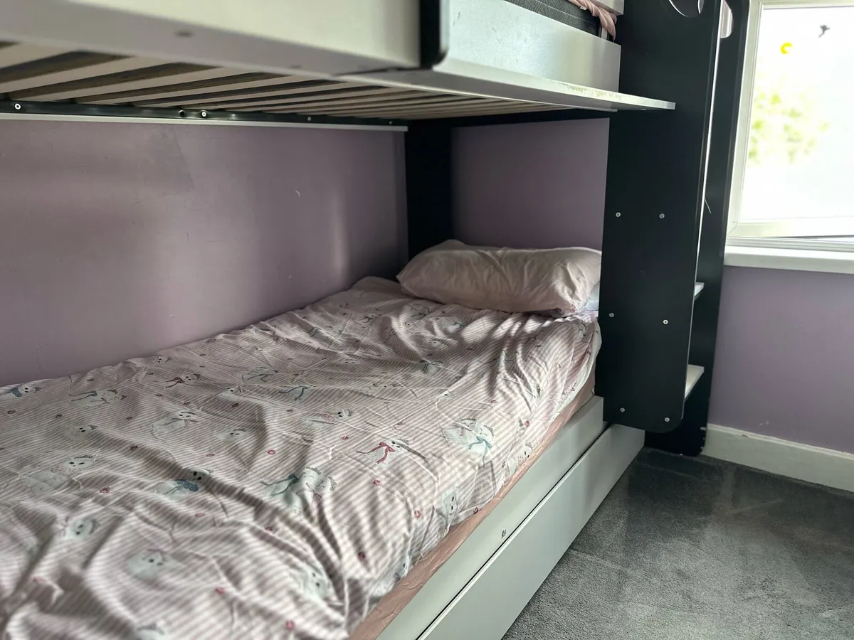 Bunk Beds - Image 3