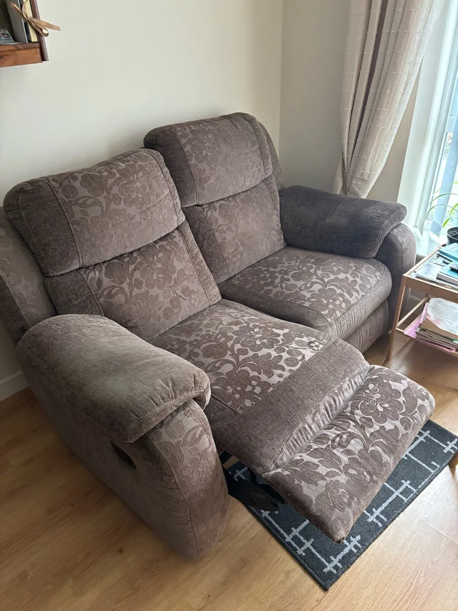 Double recliner couch - Image 3