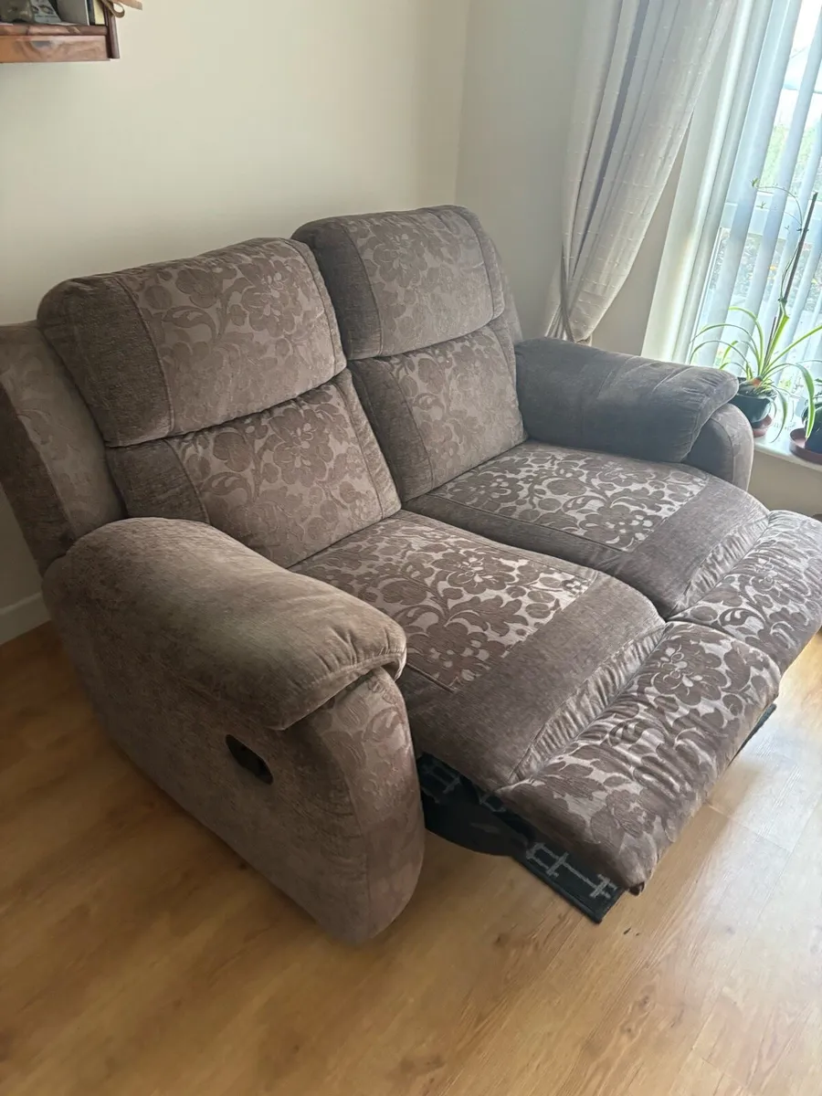 Double recliner couch - Image 4