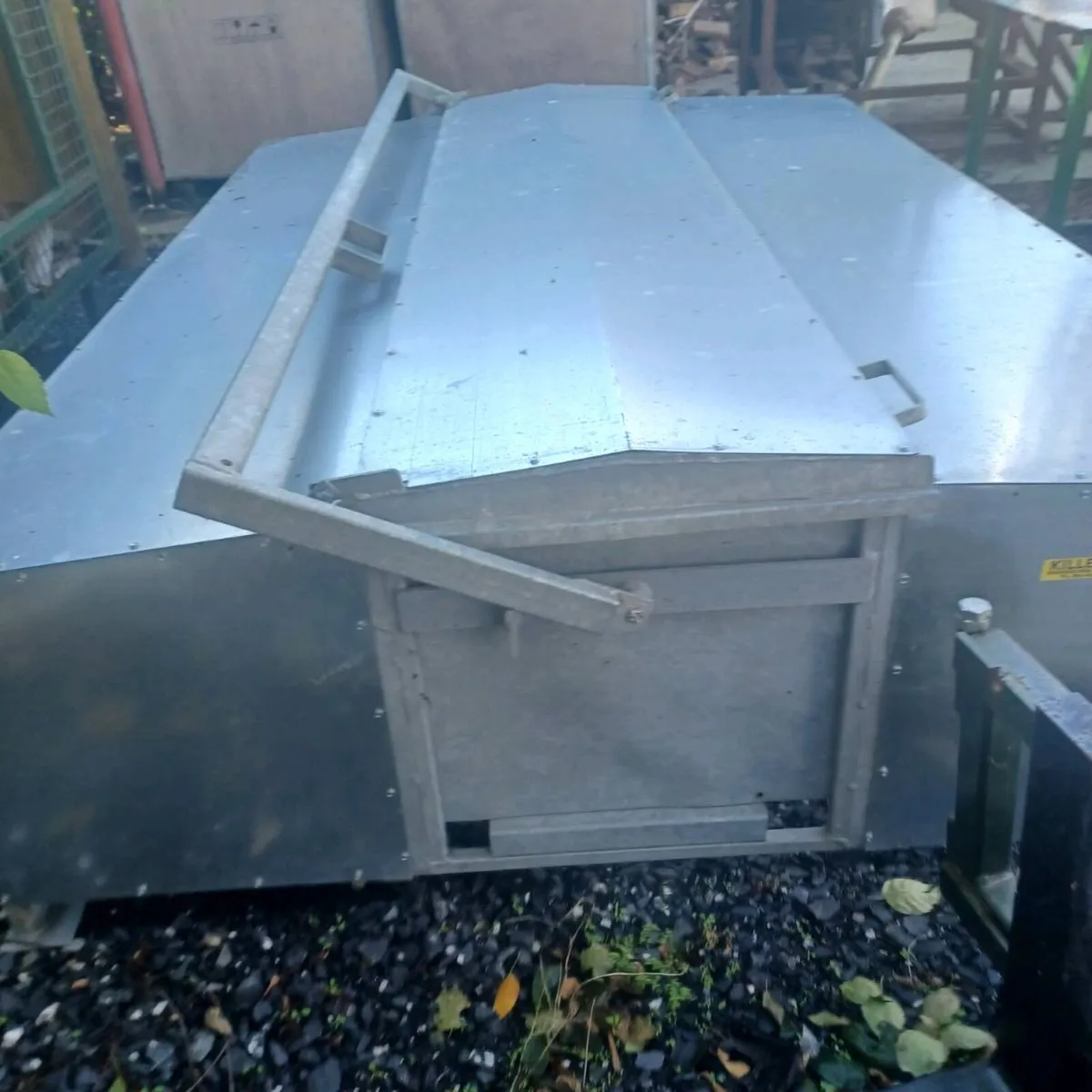 Lamb creep feeders. - Image 1