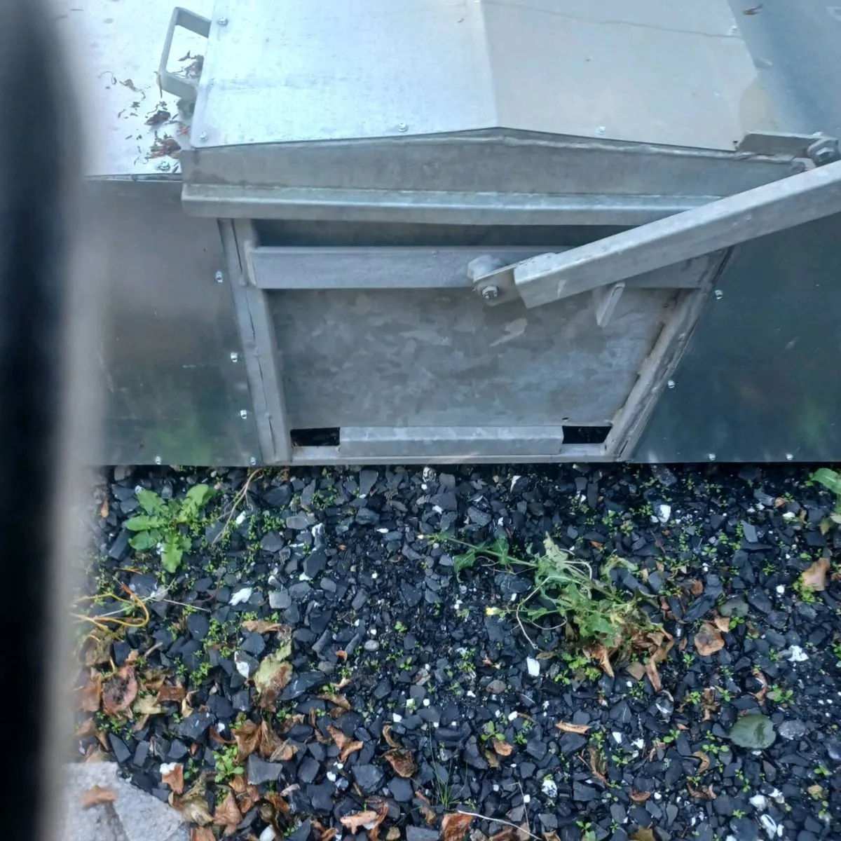 Lamb creep feeders. - Image 3