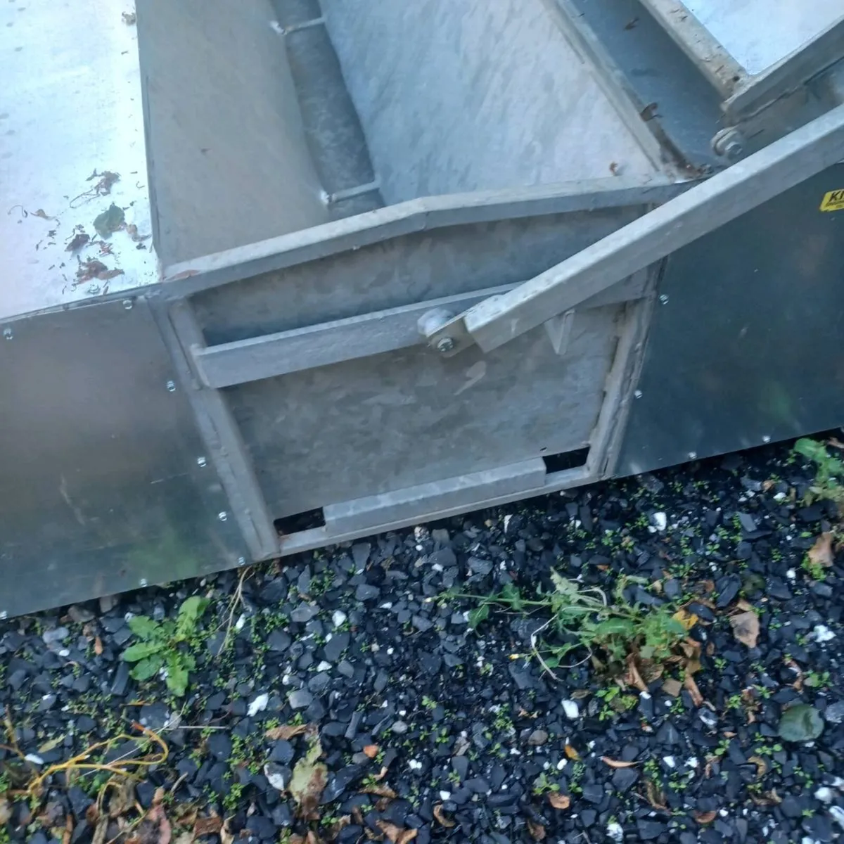 Lamb creep feeders. - Image 4
