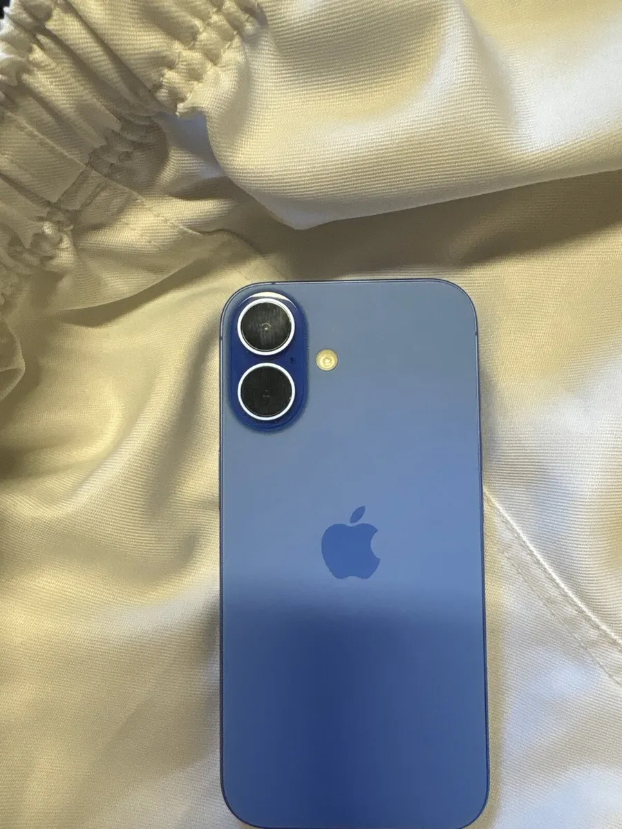 Iphone 16 utramarine - Image 1