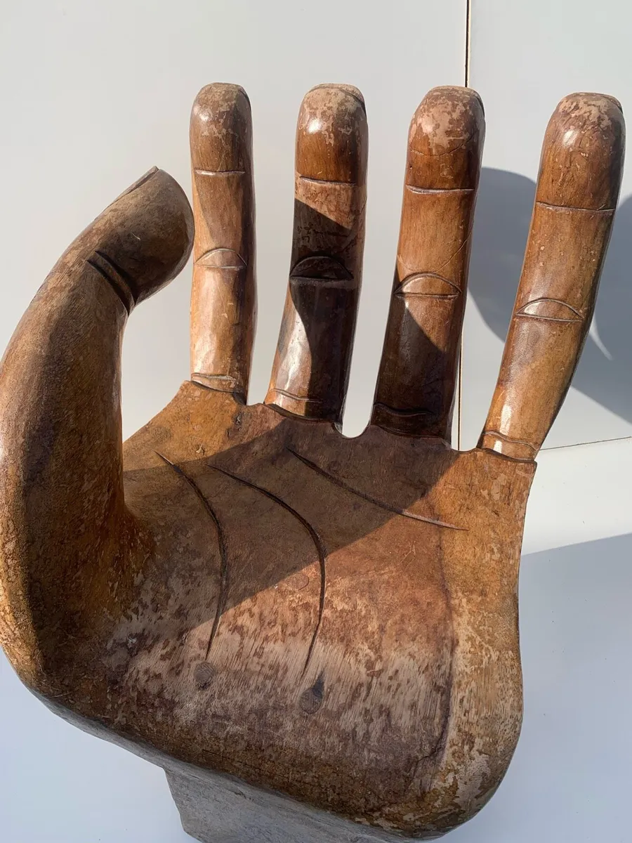 Sculpture chair.  Hand carve. - Image 2