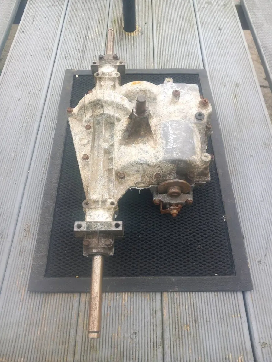 Husqvarna /craftsman manual gearbox for sale - Image 4