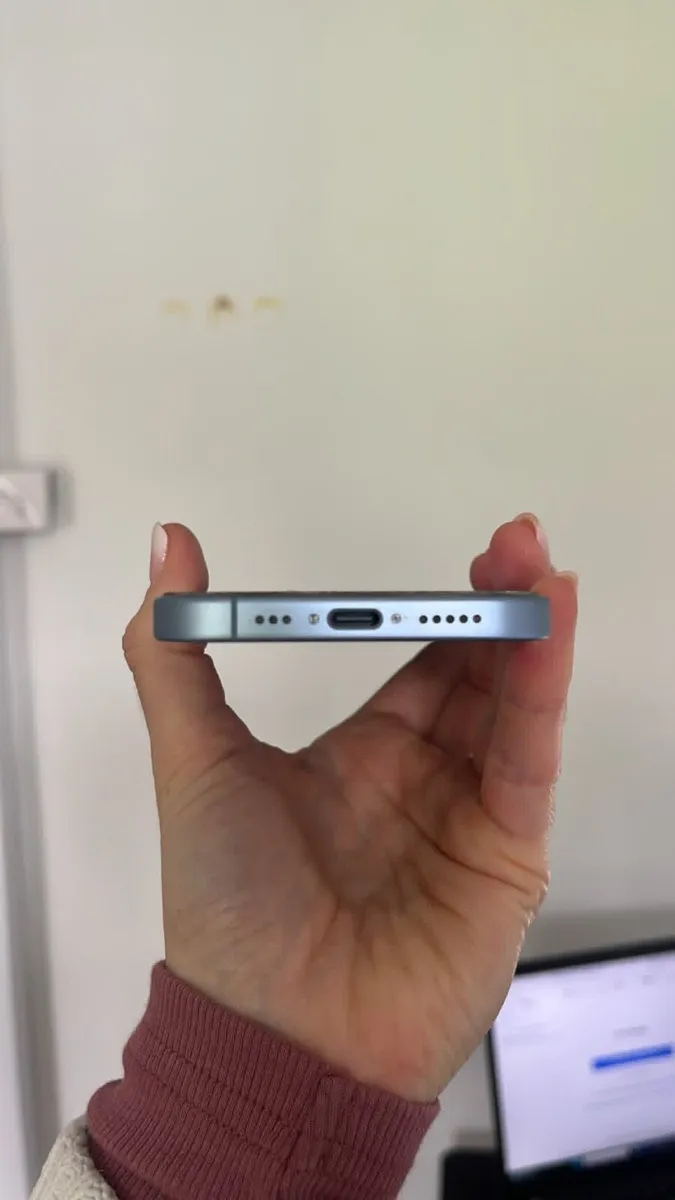 iPhone 17 256GB - Image 4