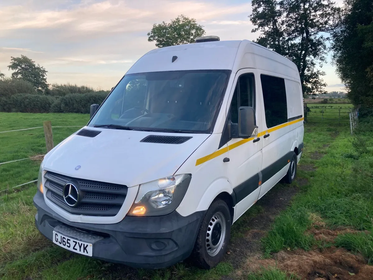 Mercedes Sprinter welfare van - Image 2