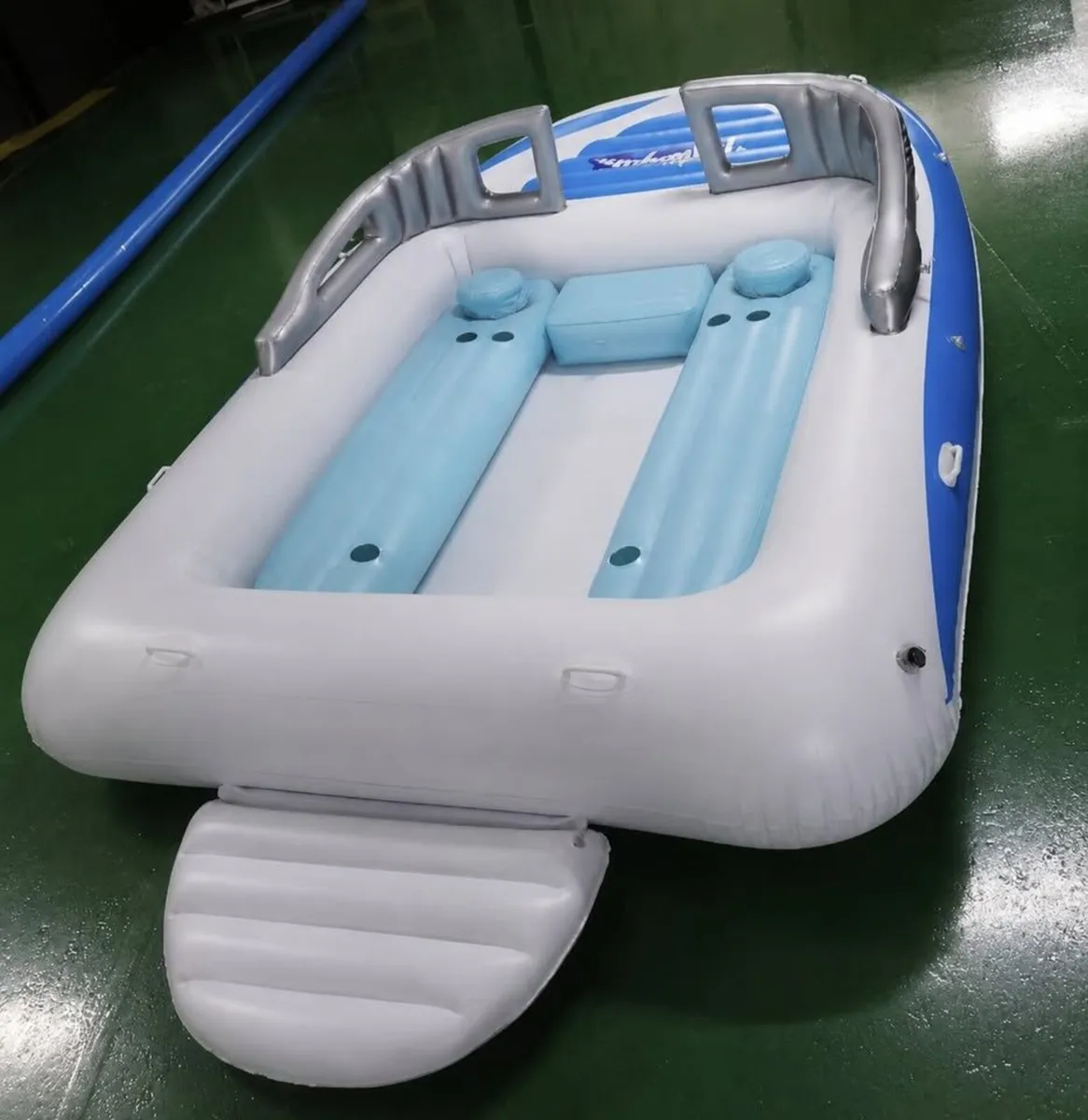 Inflatable boat + Air Pump - Image 2
