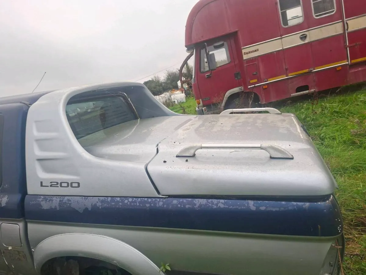 Mitsubishi  L 200 fullbox hardtop rear door & tub - Image 2