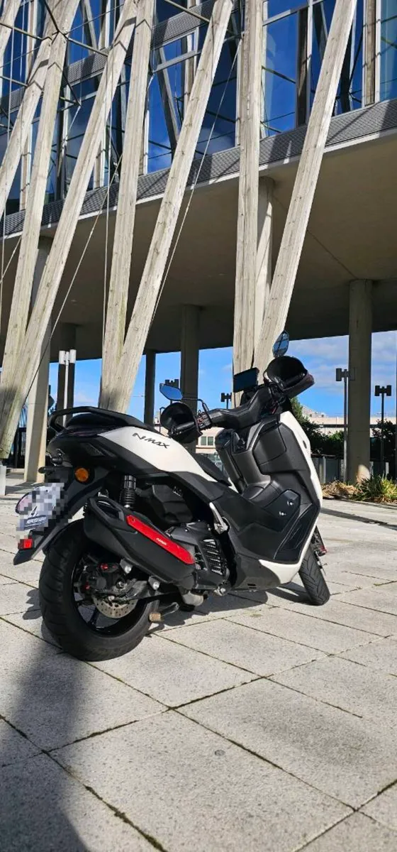 Yamaha NMAX 125 2025 | 4,500km | CarPlay + Dashcam - Image 3