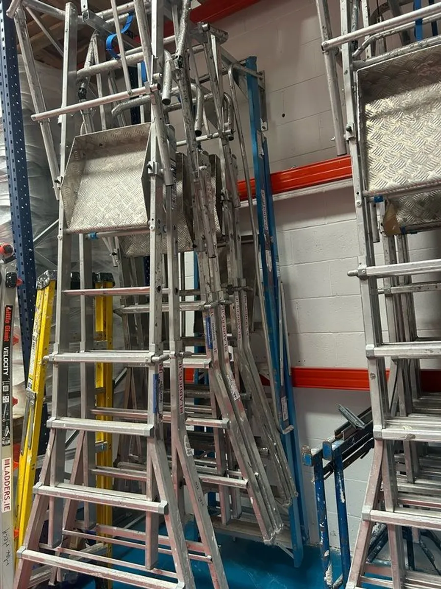 6x Podium Ladder - Image 1