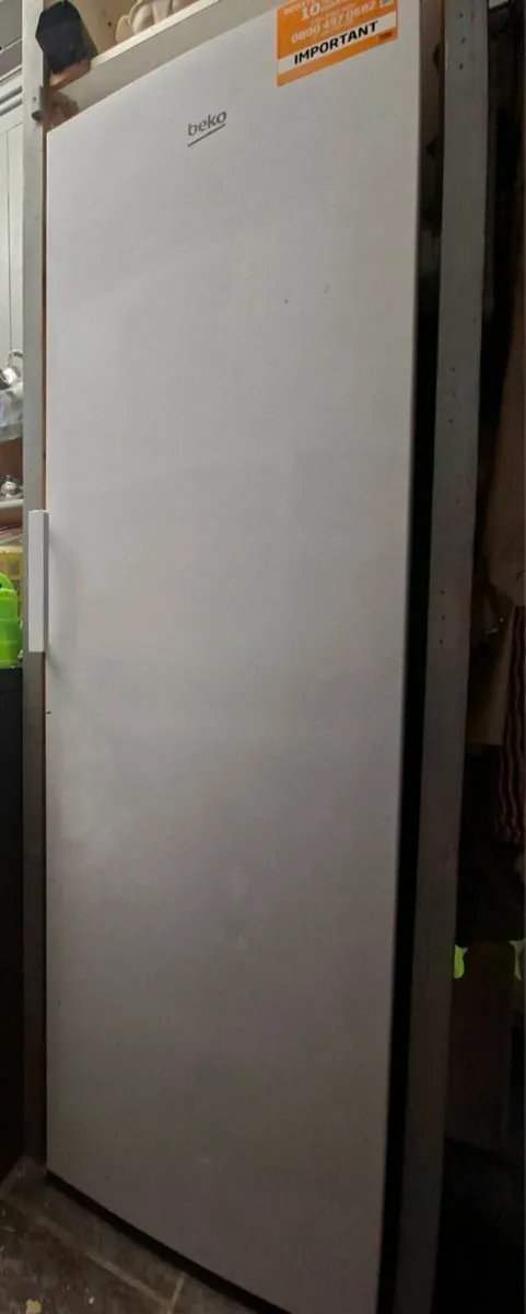Lader Fridge - Image 1
