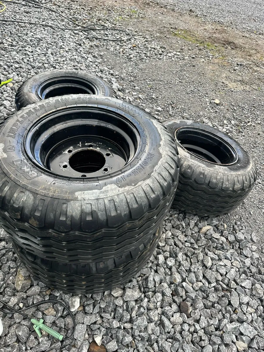 Flotation tyres and rims to suit thwaites - Image 1