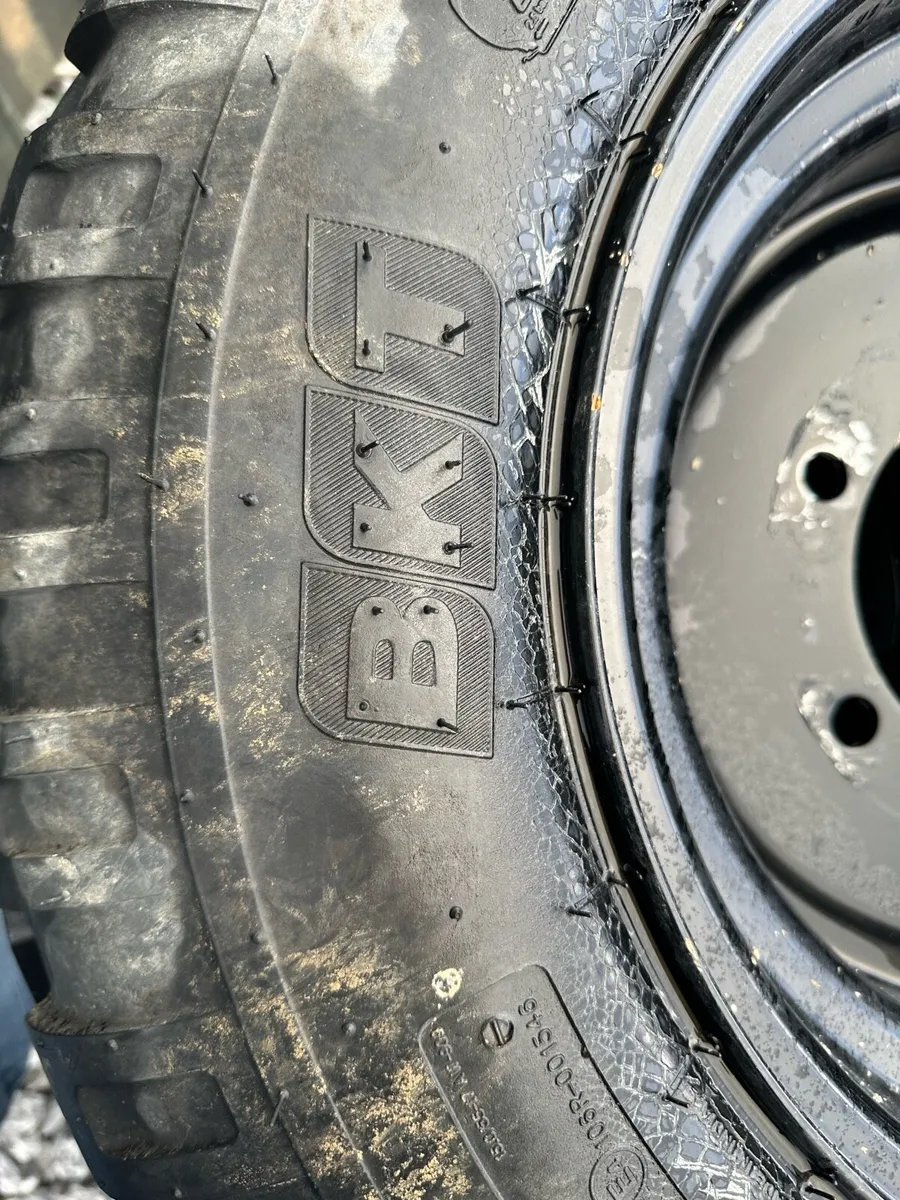 Flotation tyres and rims to suit thwaites - Image 3