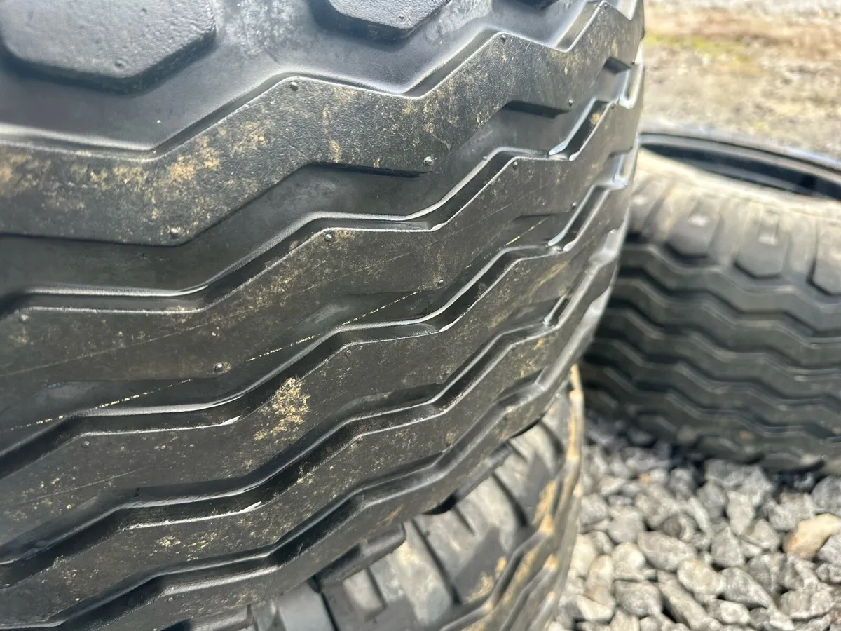 Flotation tyres and rims to suit thwaites - Image 4