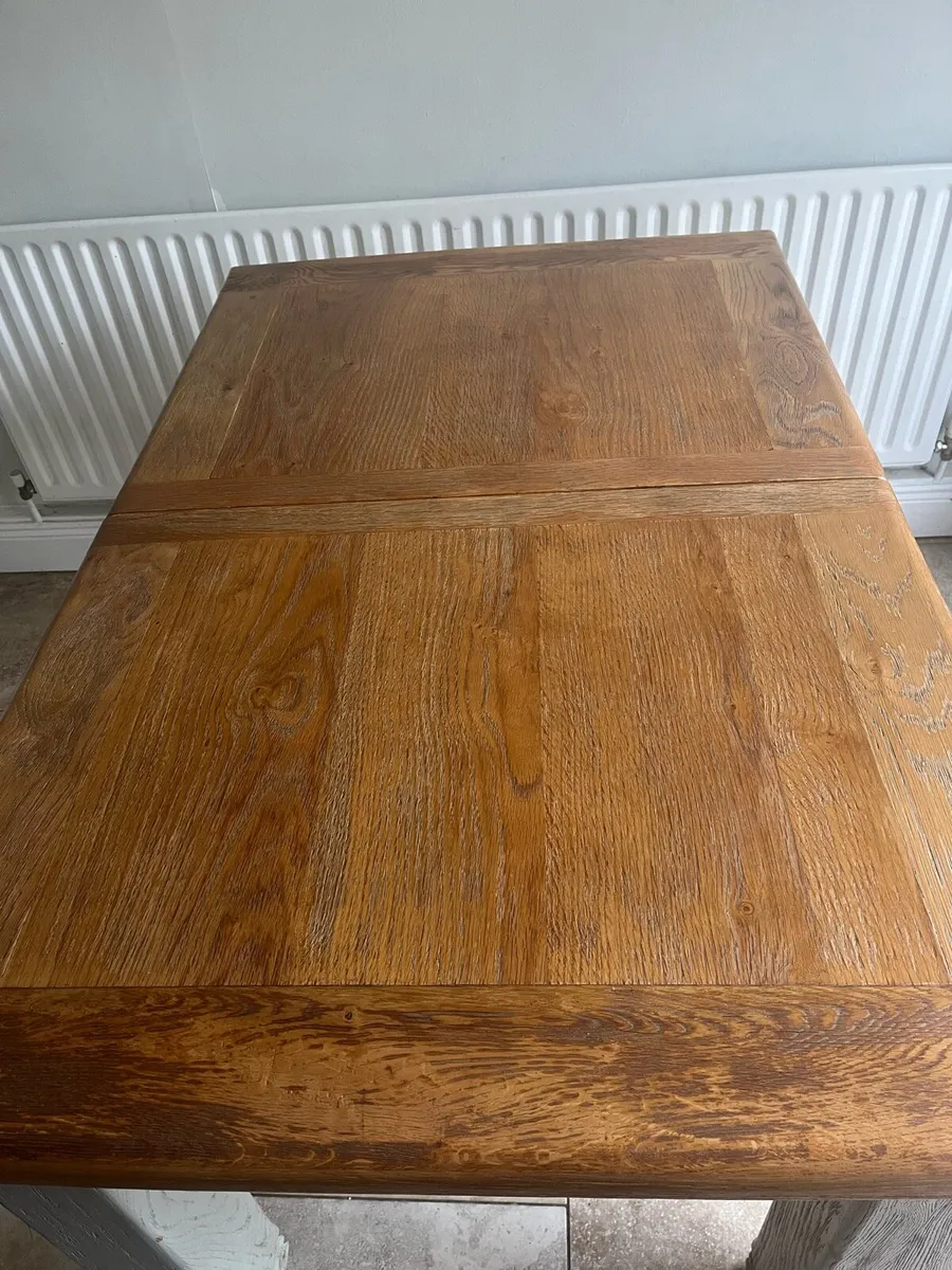 Dining table, chairs and bench - Image 2