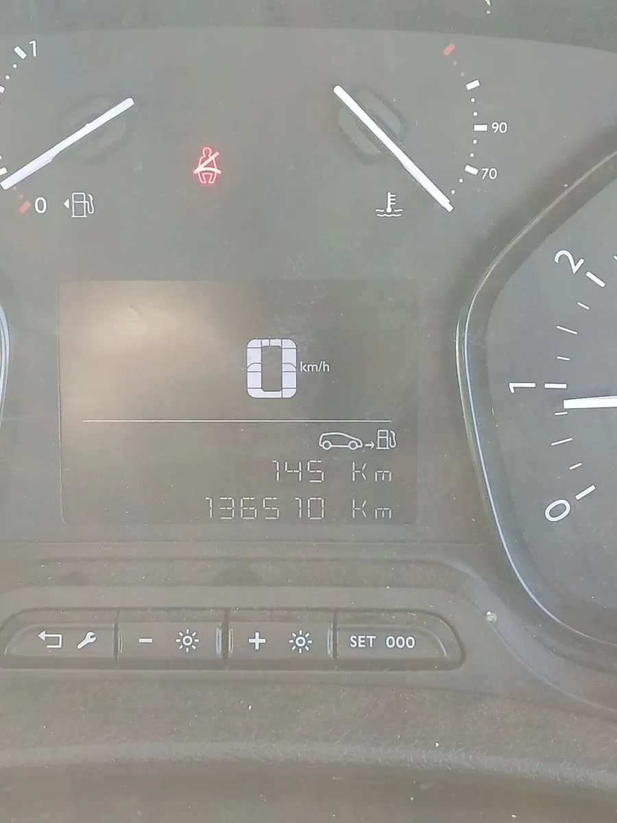 Citroen Dispatch 2019 - Image 2