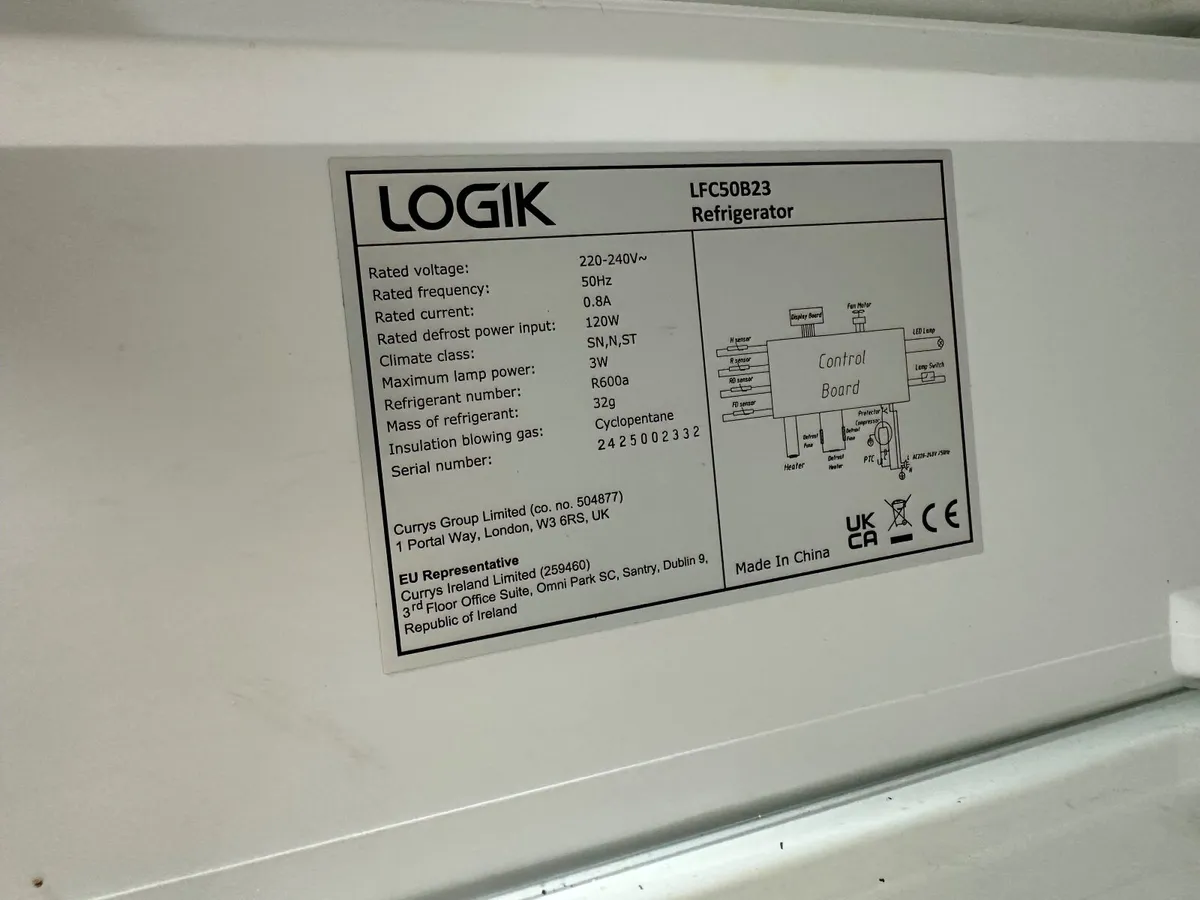 LOGIK Black Fridge Freezer – Excellent Condition - Image 2