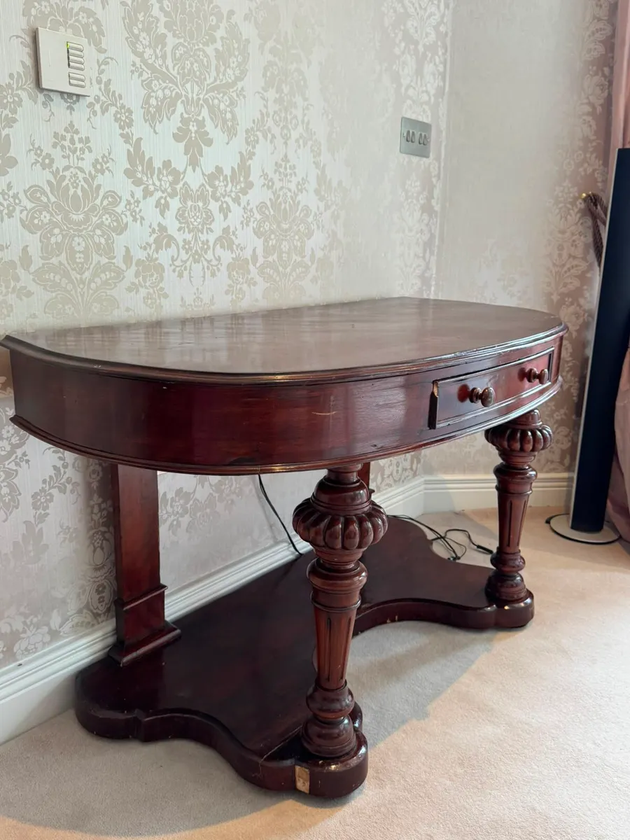 Table - Image 2