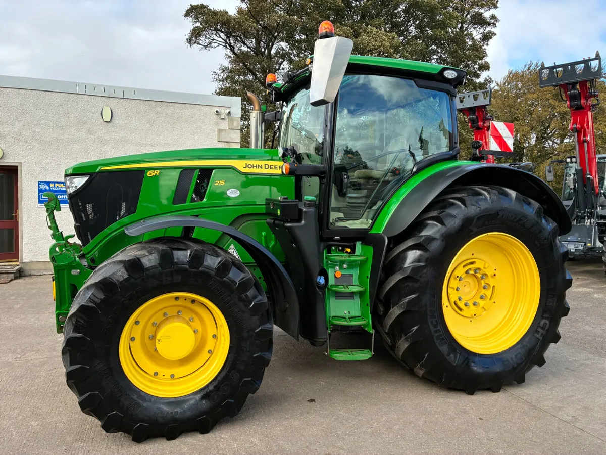 John Deere 6R215 - Image 1