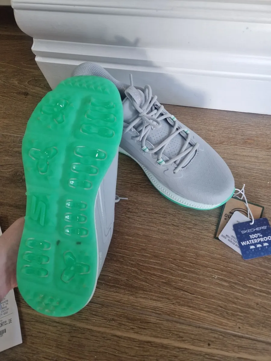 Sketchers Golf shoes - Image 2