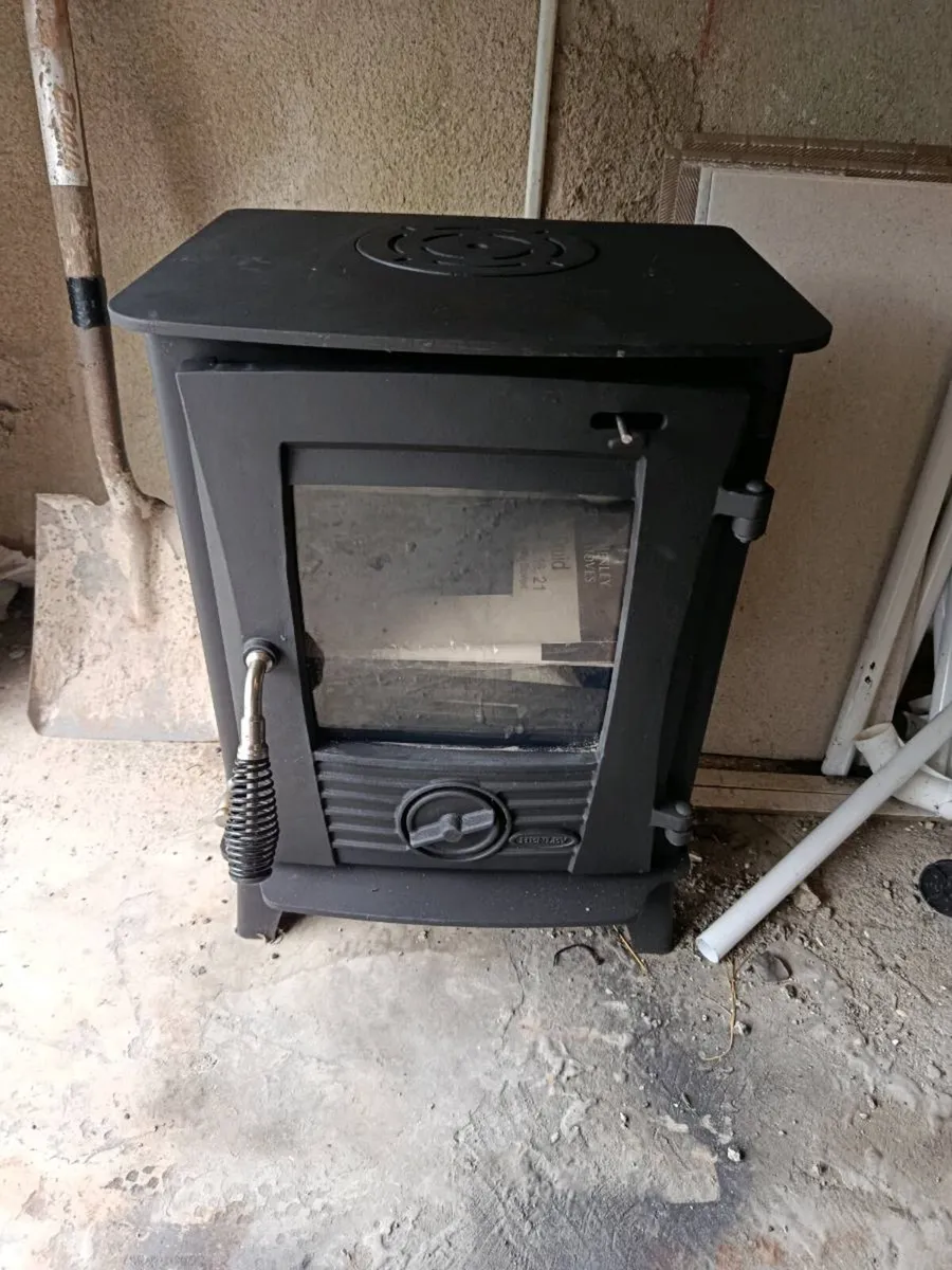 Henley Druid 5kw stove - Image 1
