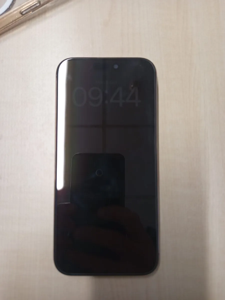 I phone 16 pro max - Image 1
