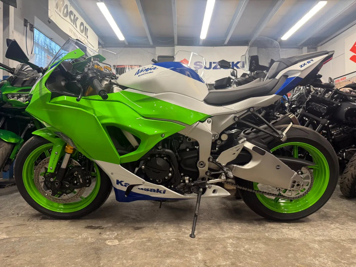 2024 KAWASAKI ZX6R (40th Anniversary Edition) - Image 4
