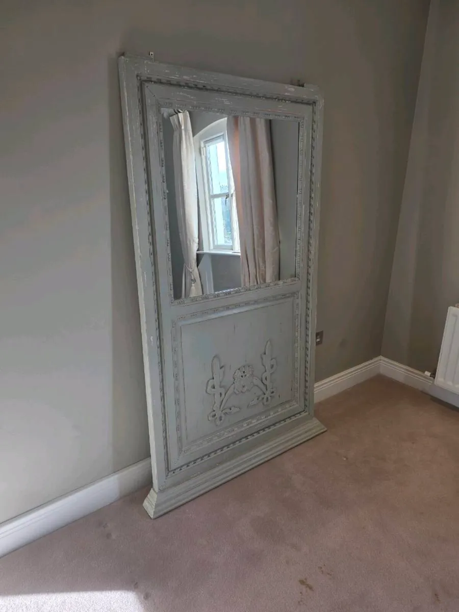 Mirror - Image 1