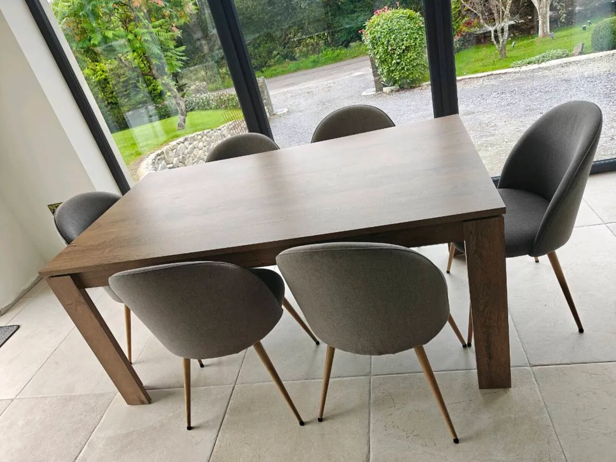Kitchen Table - Image 1