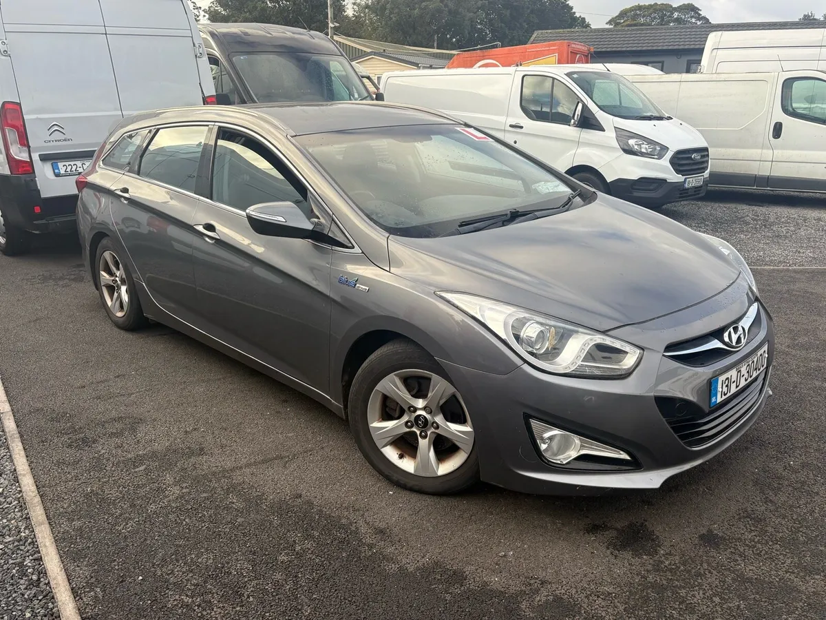 2013 Hyundai ix40 tax 11/26 only 120k miles - Image 2
