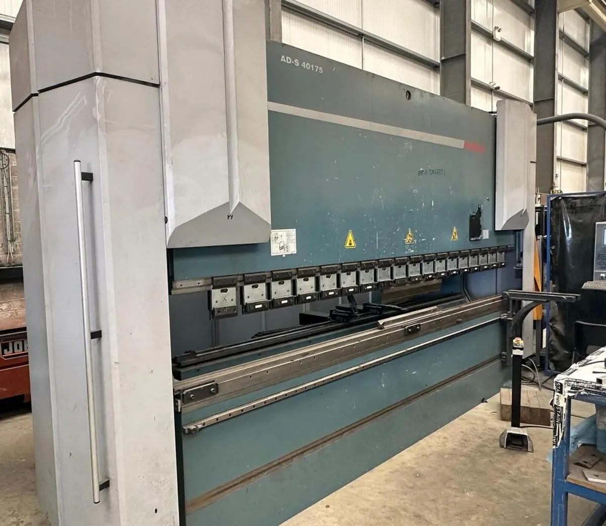 Durma AD-S 40175 CNC Press Brake - Image 3