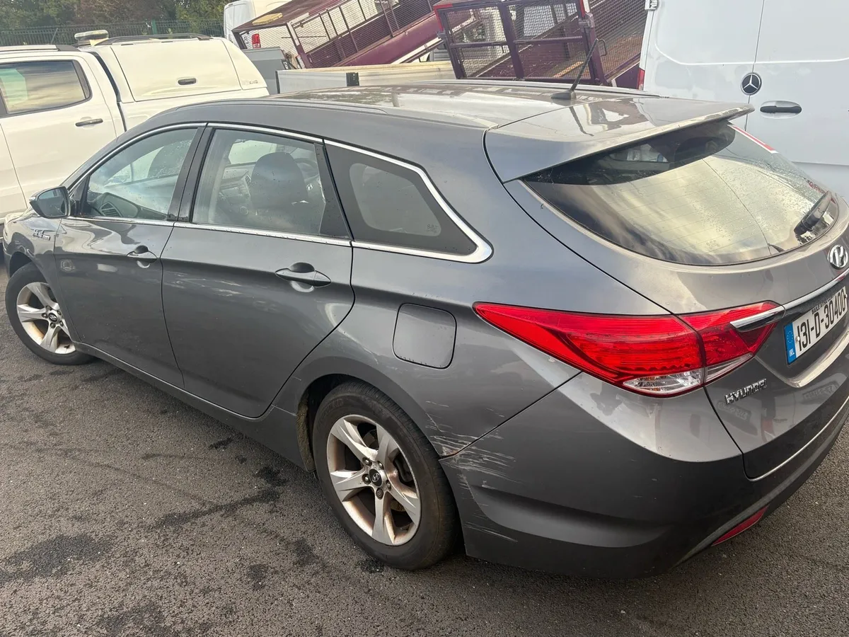 2013 Hyundai ix40 tax 11/26 only 120k miles - Image 4