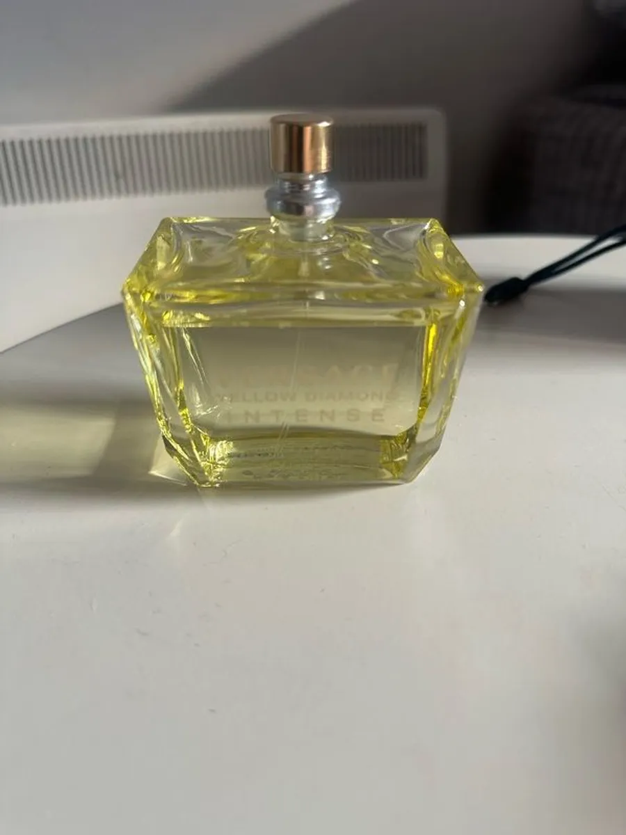 Versace Yellow Diamond Intense - Image 1