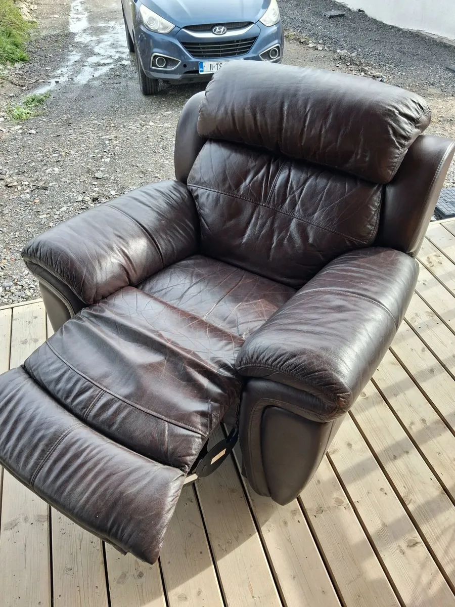 Recliner armchairs - Image 1