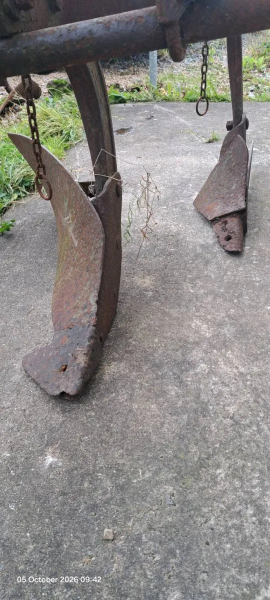 2 furrow plough - Image 4