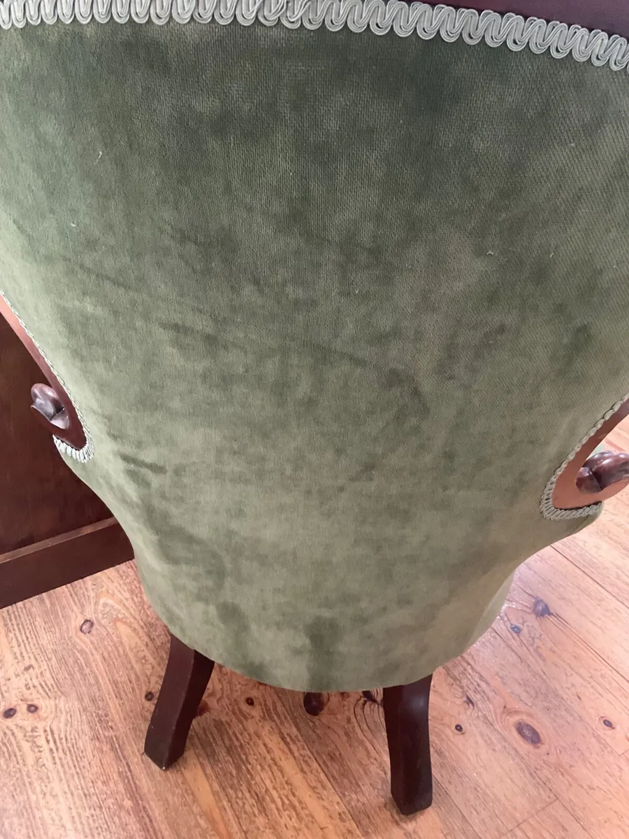 Laura ashley deep buttoned armchair in VGC - Image 3