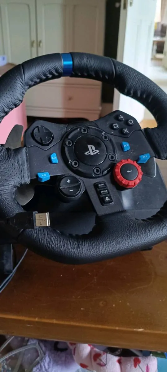 Logitech playstation steering wheel gear stick and - Image 3