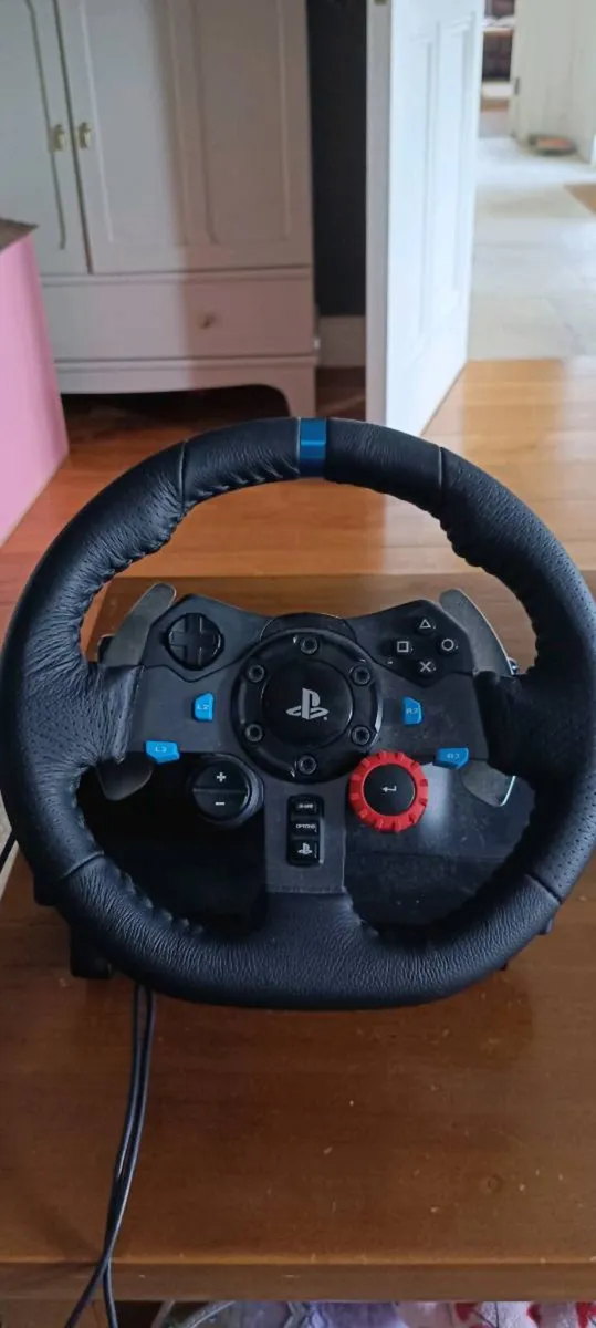 Logitech playstation steering wheel gear stick and - Image 1