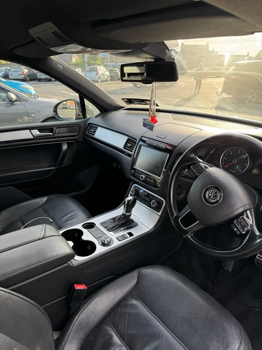 VLOKSWAGEN TOUAREG V6 TDI - Image 4
