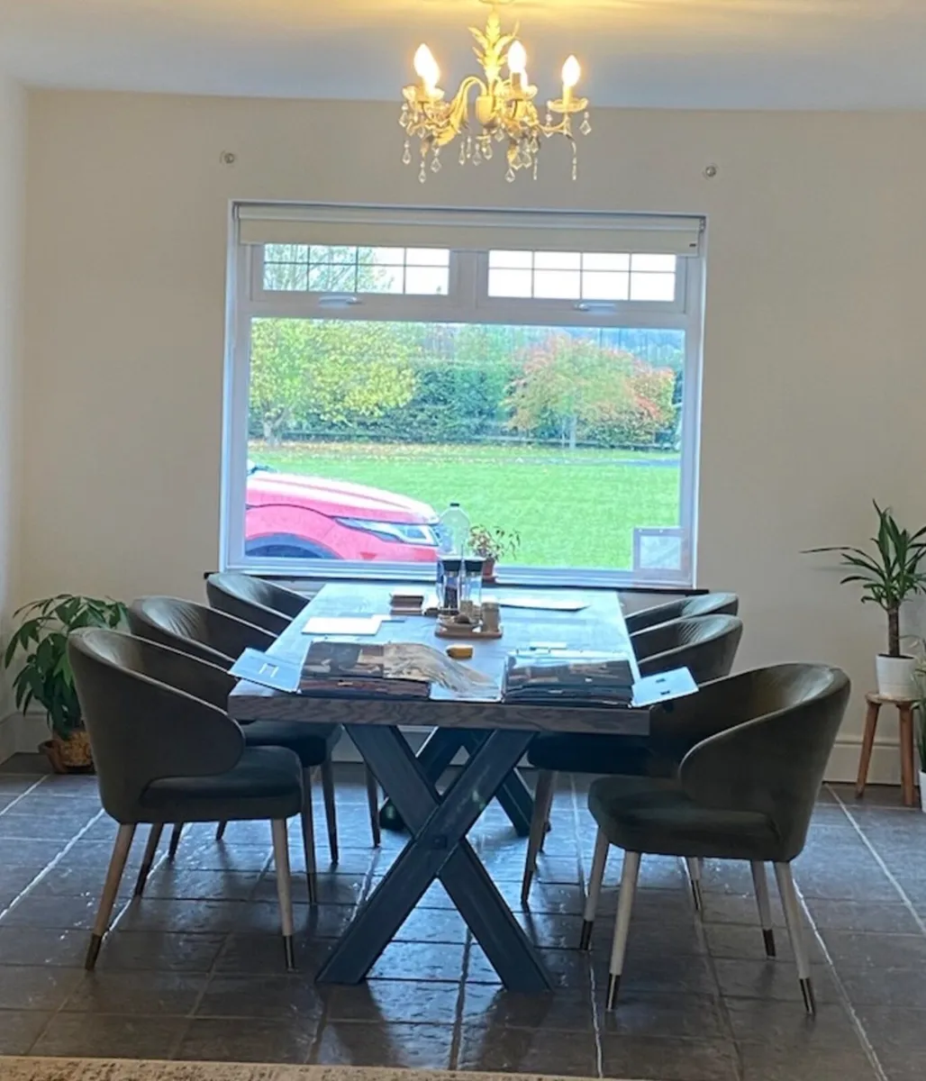 Oak kitchen table - Image 3