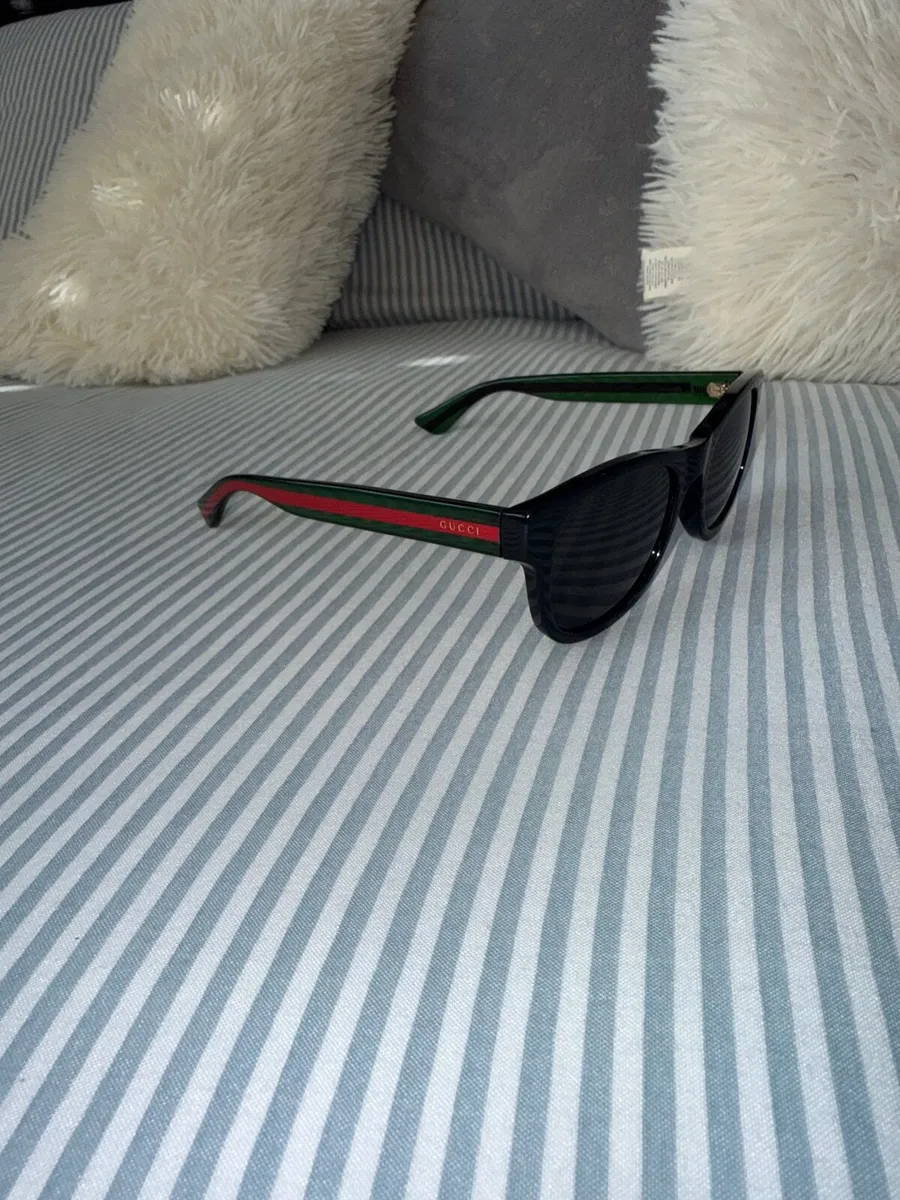 Gucci Mens sunglasses - Image 4