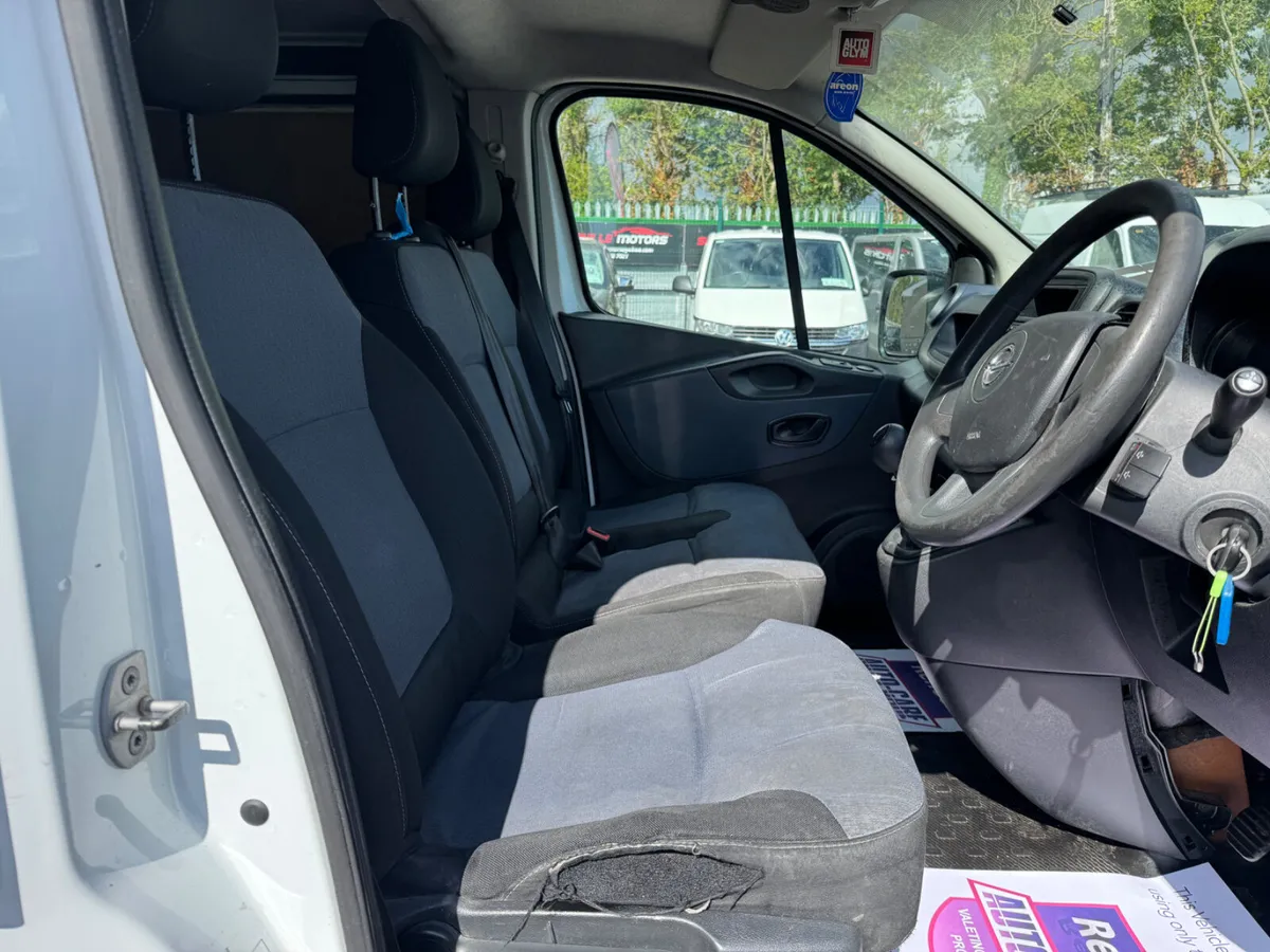 OPEL VIVARO 2017 "NEW CVRT 09/2027" - Image 4