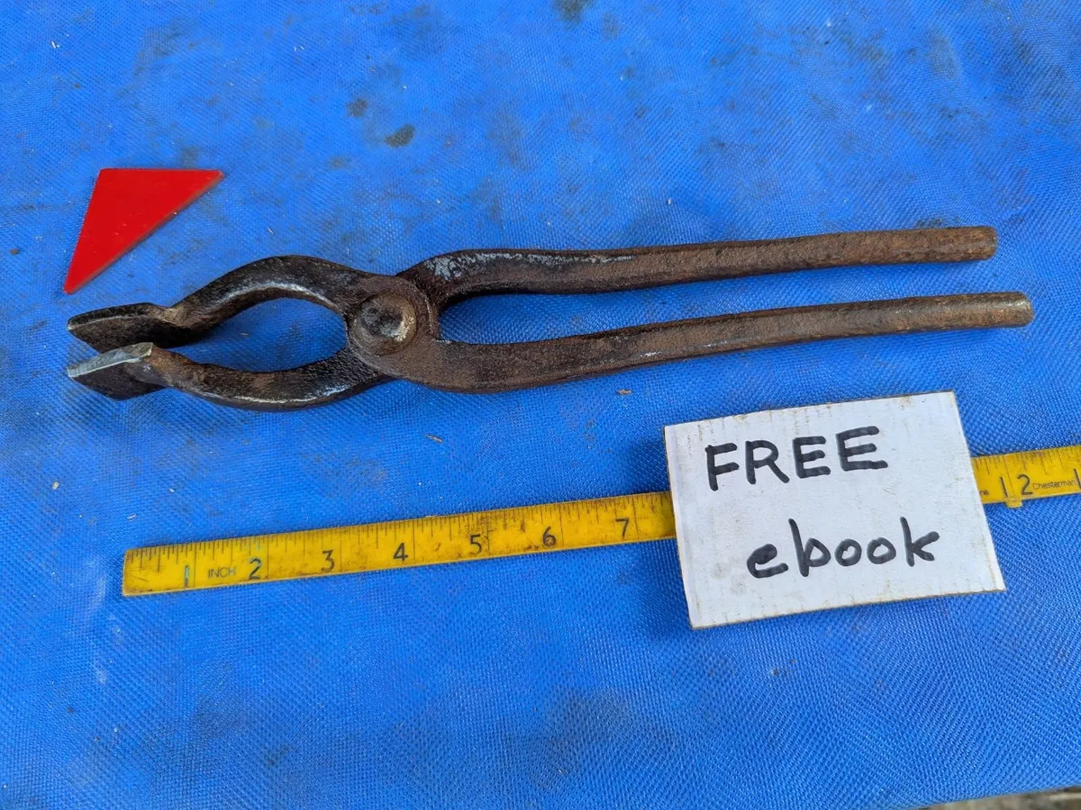 Blacksmiths Flat Tongs - Image 1