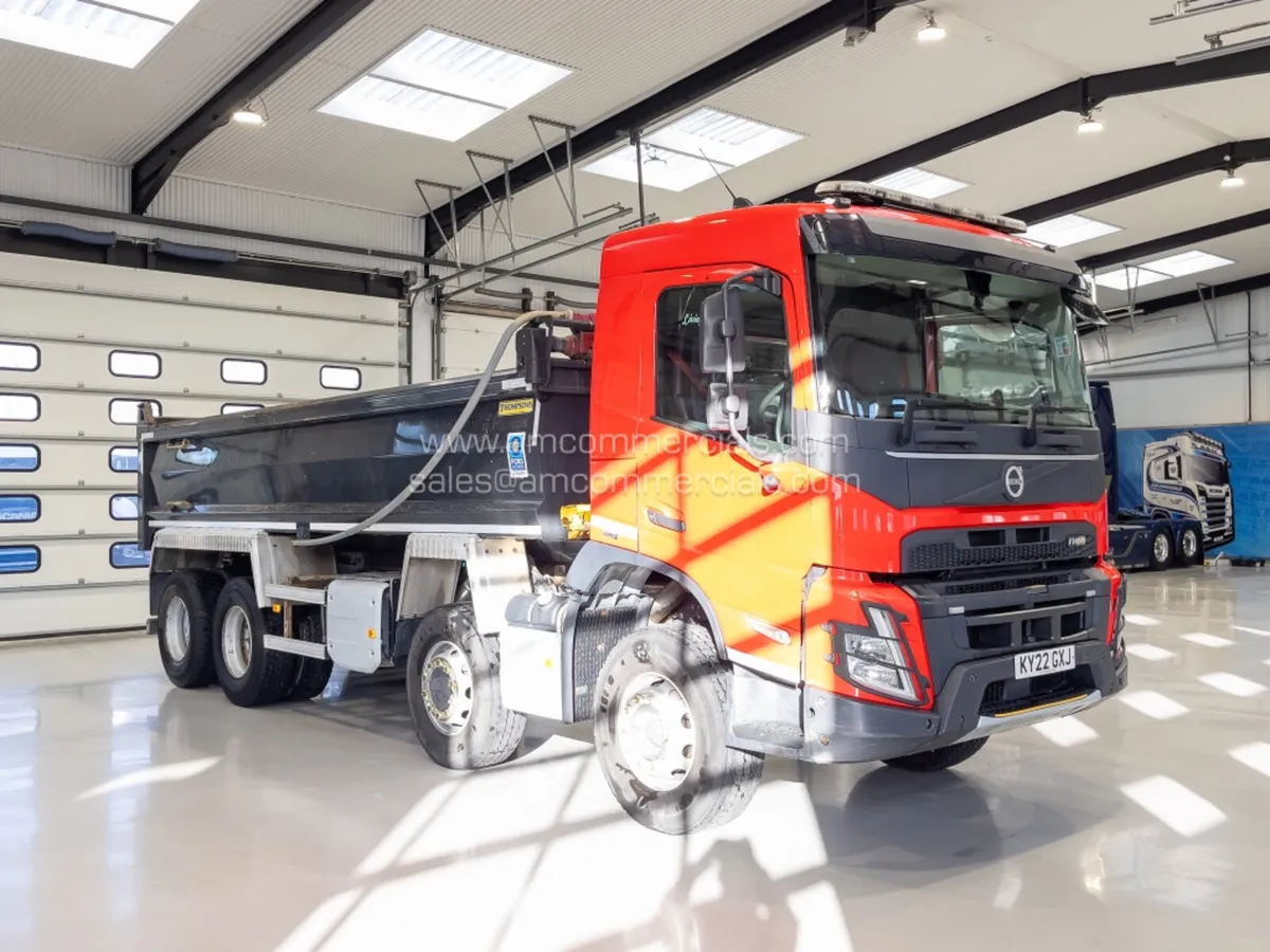 2022 VOLVO FMX 420 TIPPER - Image 1