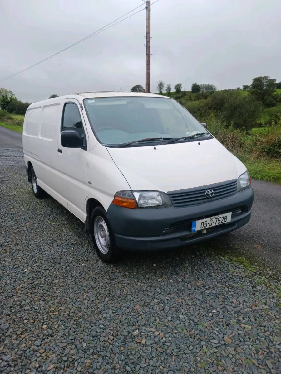 2005 toyota hiace , tested 30/07/2027, 3750 euro - Image 2