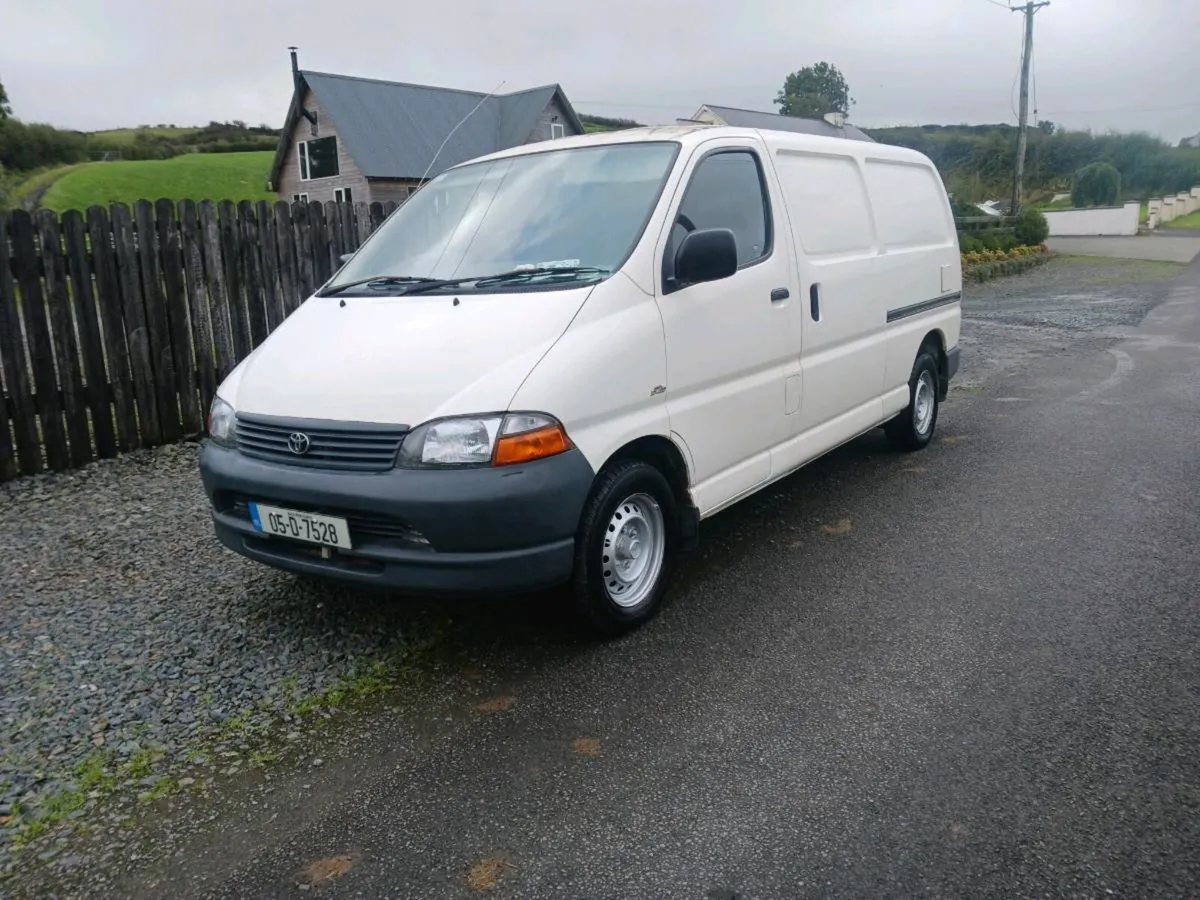 2005 toyota hiace , tested 30/07/2027, 3750 euro - Image 3